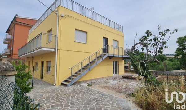 appartamento in vendita ad Ancona in zona Torrette