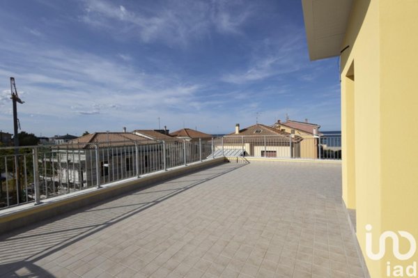 appartamento in vendita ad Ancona in zona Torrette