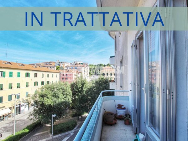 appartamento in vendita ad Ancona in zona Vallemiano