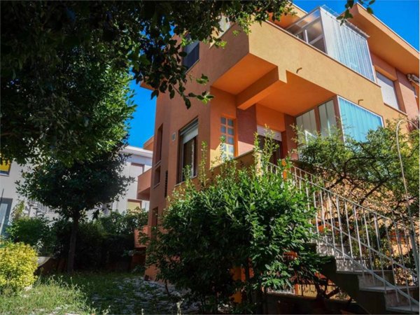 appartamento in vendita ad Ancona in zona Borgo Rodi