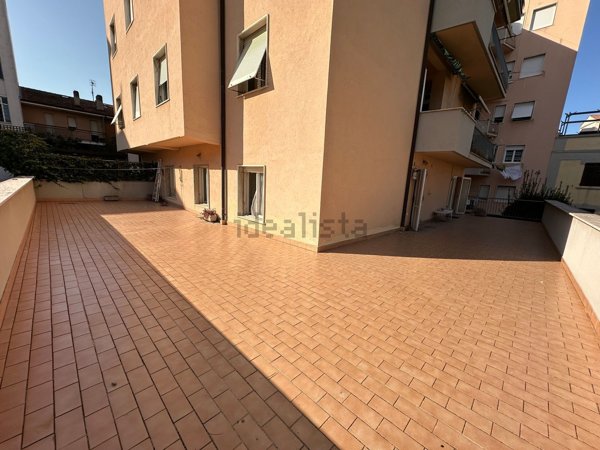 appartamento in vendita ad Ancona in zona Adriatico