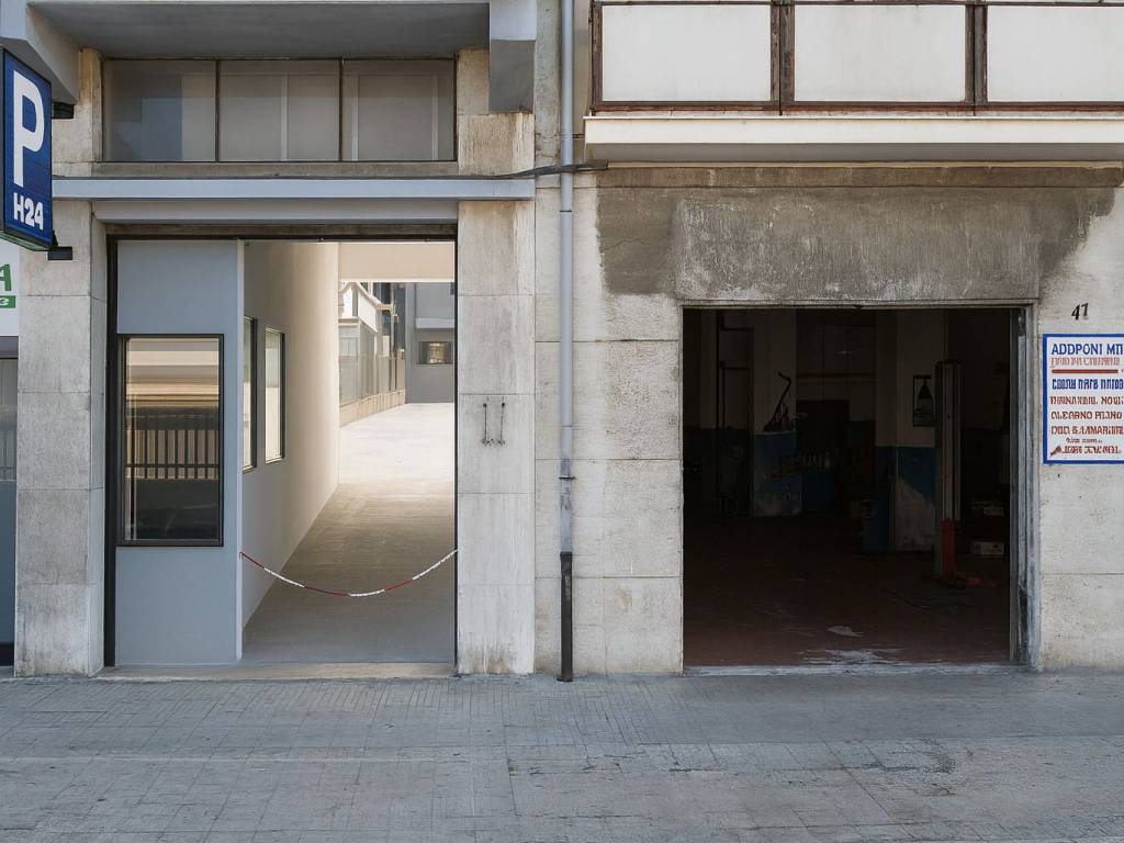 negozio in vendita ad Ancona in zona Piano San Lazzaro