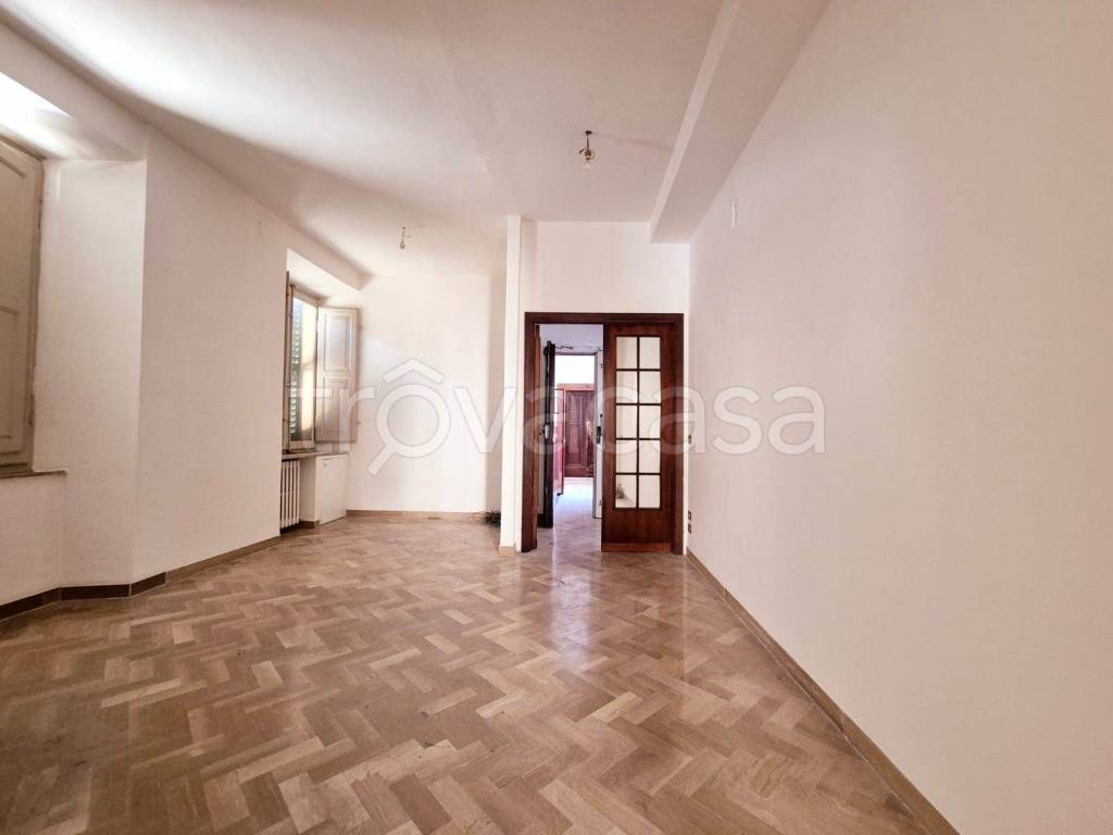 ufficio in vendita ad Ancona in zona Centro Storico