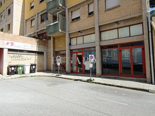 locale di sgombero in vendita ad Ancona in zona Centro Storico