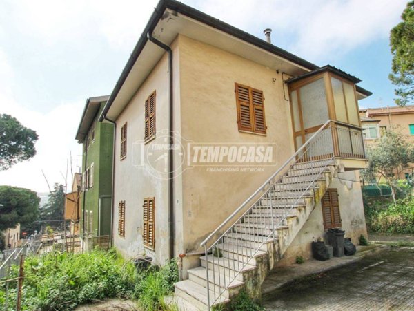 casa indipendente in vendita ad Ancona in zona Piano San Lazzaro