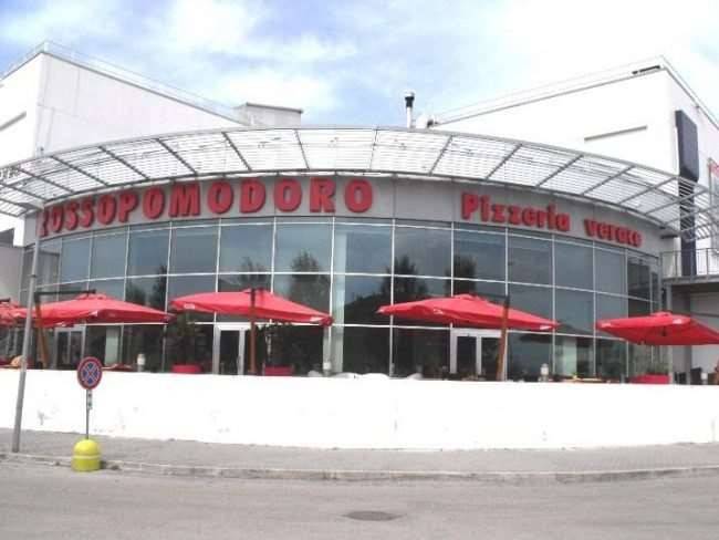 negozio in vendita ad Ancona in zona Baraccola