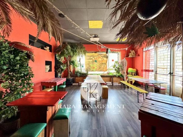 negozio in vendita ad Ancona in zona Baraccola