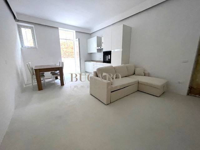 appartamento in vendita ad Ancona in zona Adriatico