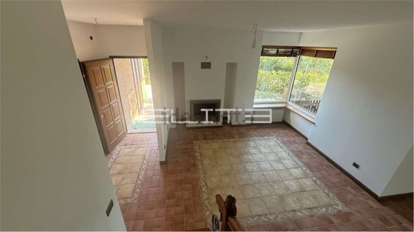 casa indipendente in vendita ad Ancona in zona Passetto