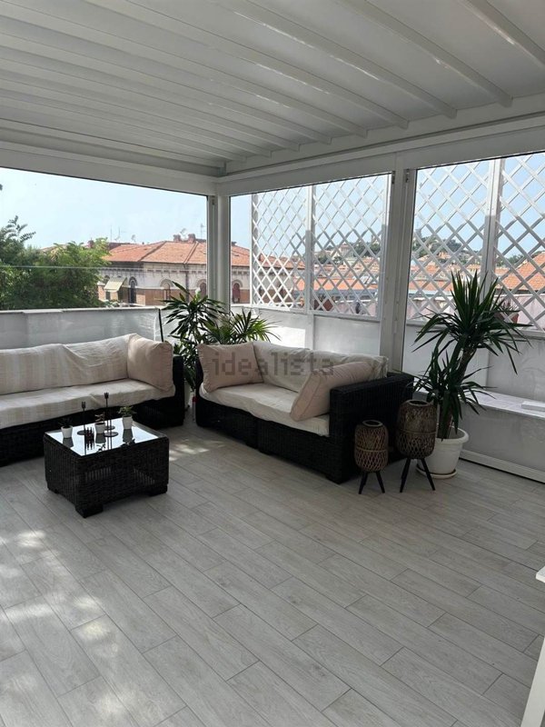 appartamento in vendita ad Ancona in zona Adriatico