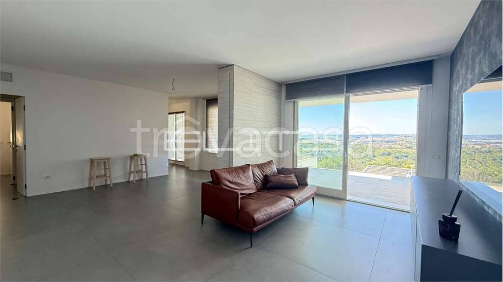 appartamento in vendita ad Ancona in zona Pietra La Croce