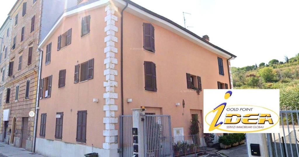 appartamento in vendita ad Ancona in zona Posatora