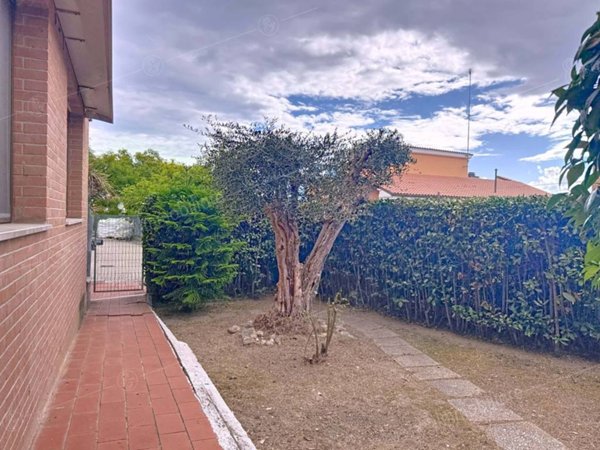 appartamento in vendita ad Ancona in zona Piano San Lazzaro