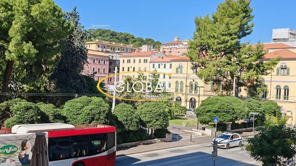 appartamento in vendita ad Ancona in zona Centro Storico