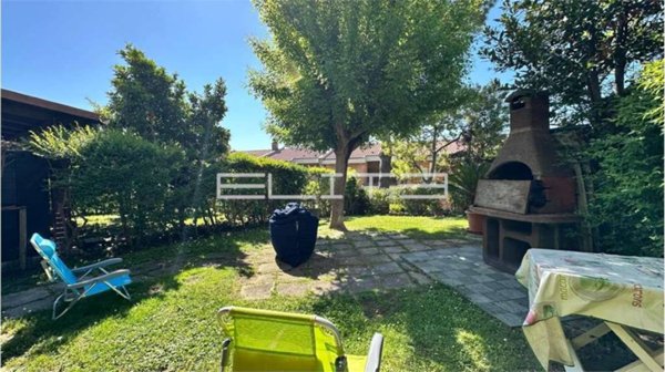 casa indipendente in vendita ad Ancona in zona Brecce Bianche