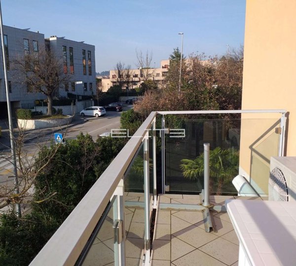 appartamento in vendita ad Ancona in zona Piano San Lazzaro