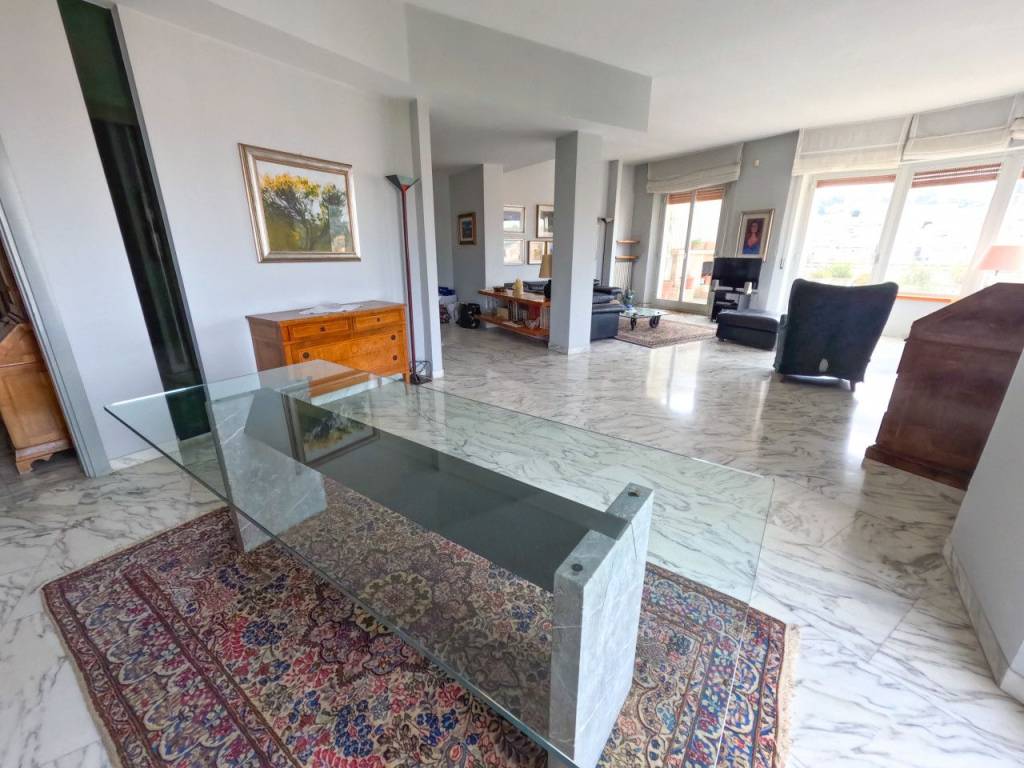 appartamento in vendita ad Ancona in zona Adriatico