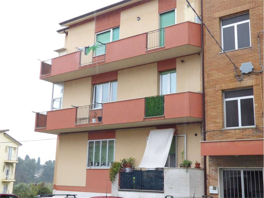 appartamento in vendita ad Ancona in zona Pinocchio