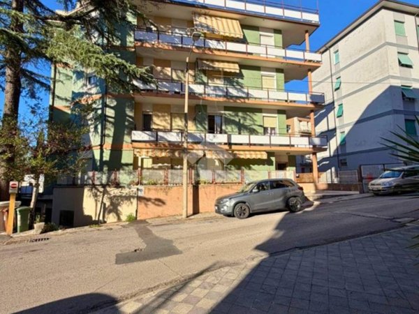 appartamento in vendita ad Ancona in zona Piano San Lazzaro