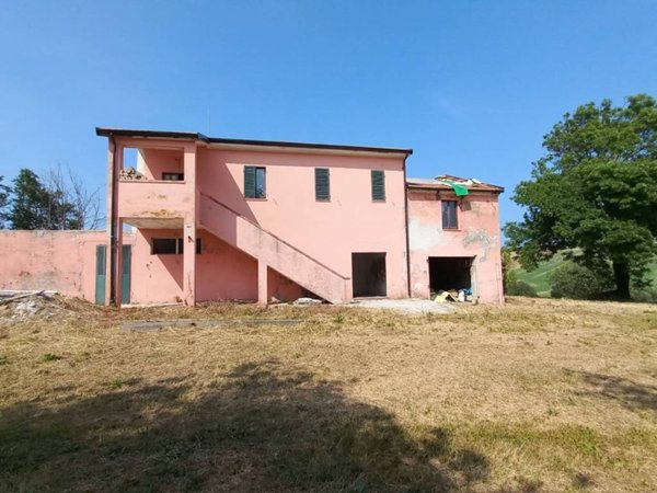 casa indipendente in vendita ad Ancona in zona Torrette