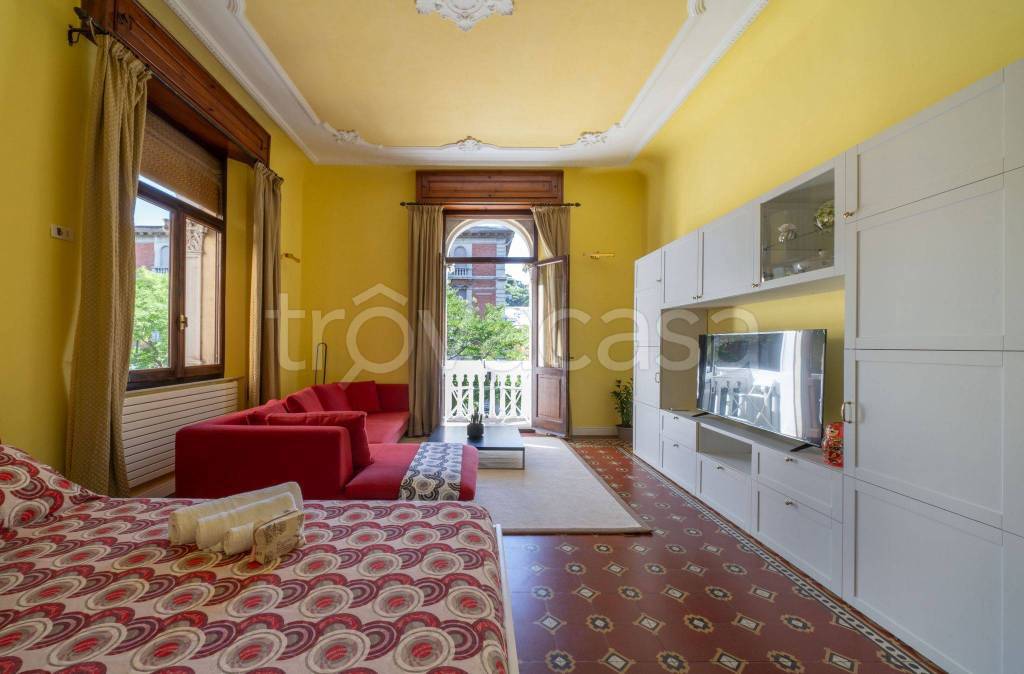 appartamento in vendita ad Ancona in zona Passetto