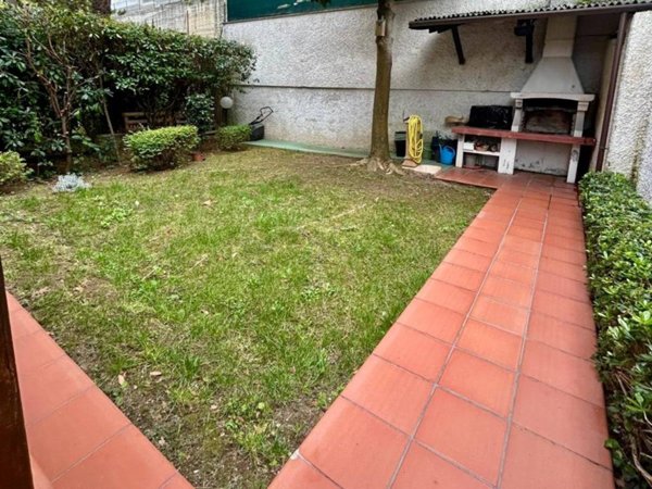 casa indipendente in vendita ad Ancona in zona Pinocchio