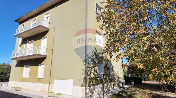 appartamento in vendita ad Ancona in zona Candia