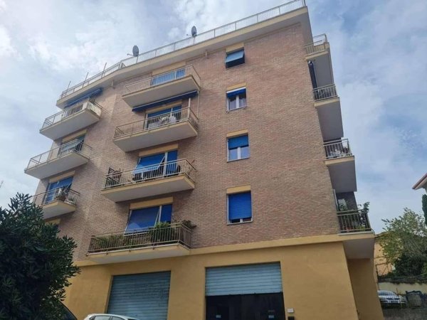 appartamento in vendita ad Ancona in zona Piano San Lazzaro