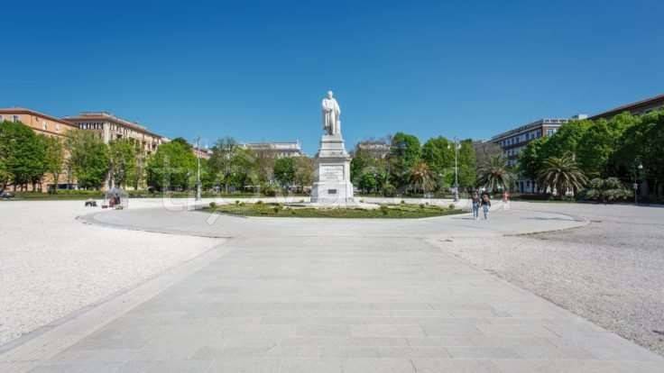 negozio in vendita ad Ancona