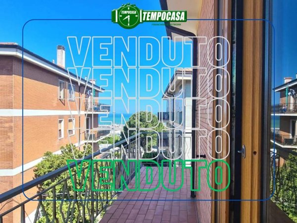 appartamento in vendita ad Ancona in zona Posatora
