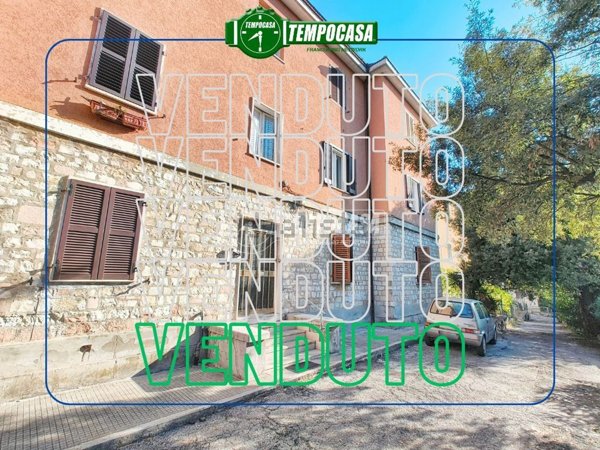 appartamento in vendita ad Ancona in zona Scrima