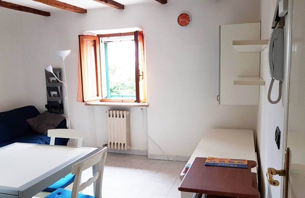 appartamento in vendita ad Ancona in zona Candia