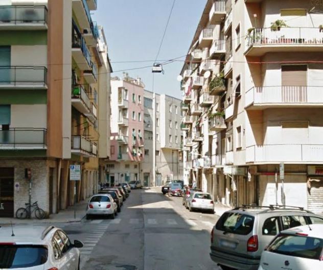 locale commerciale in vendita ad Ancona in zona Piano San Lazzaro