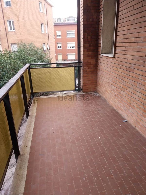 appartamento in vendita ad Ancona in zona Montirozzo