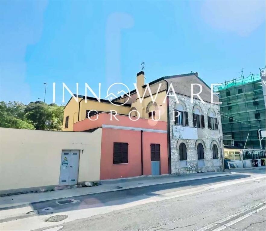 appartamento in vendita ad Ancona in zona Posatora