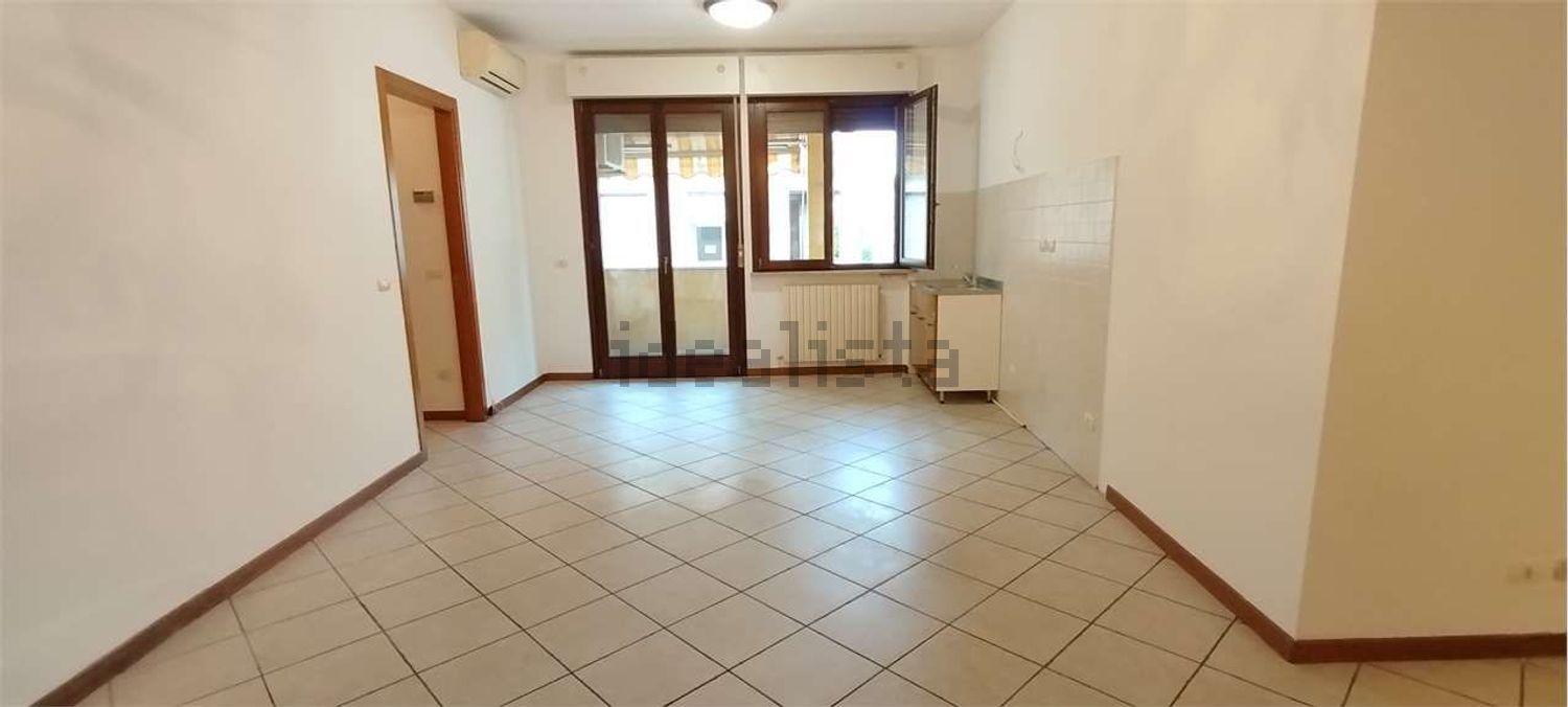 appartamento in vendita ad Ancona in zona Palombare