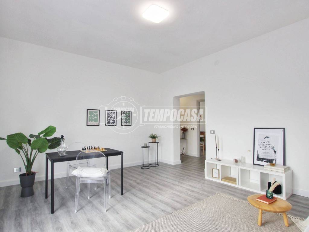 appartamento in vendita ad Ancona in zona Candia