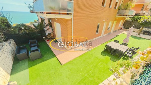 appartamento in vendita ad Ancona in zona Passetto