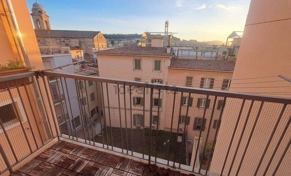 appartamento in vendita ad Ancona in zona Centro Storico