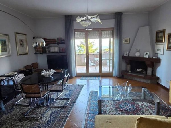 appartamento in vendita ad Ancona in zona Adriatico