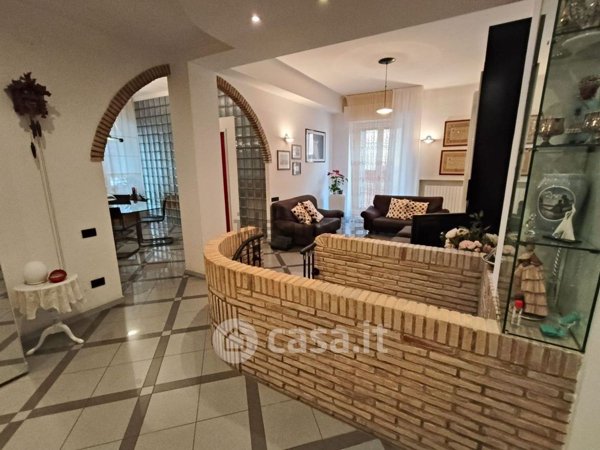 appartamento in vendita ad Ancona in zona Adriatico