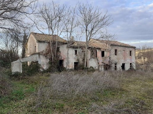 casa indipendente in vendita ad Ancona in zona Paterno