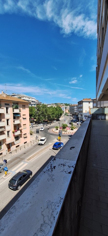 appartamento in vendita ad Ancona in zona Piano San Lazzaro