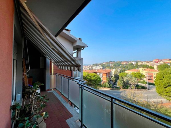 appartamento in vendita ad Ancona in zona Piano San Lazzaro