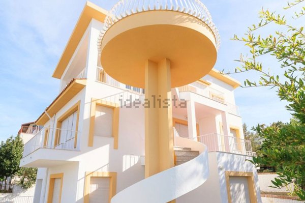 casa indipendente in vendita ad Ancona in zona Passetto