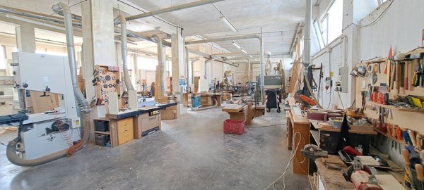 ufficio in vendita ad Ancona in zona Collemarino