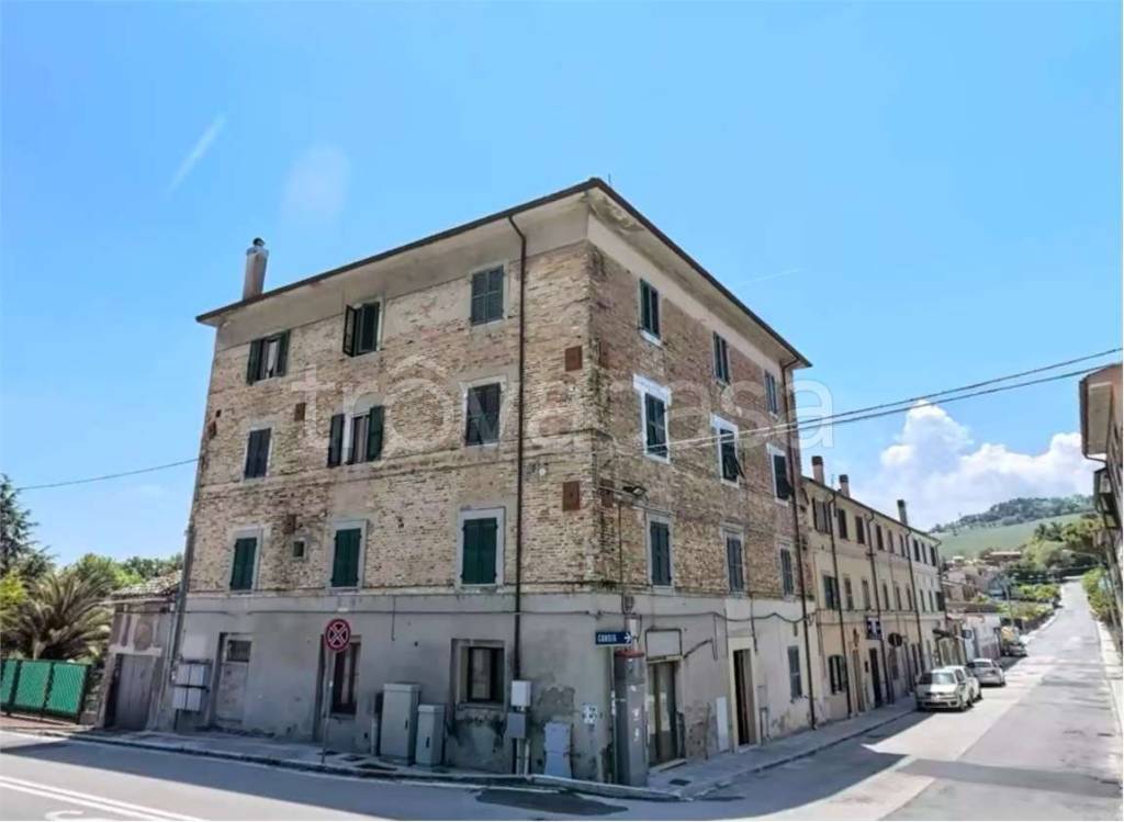 appartamento in vendita ad Ancona in zona Candia