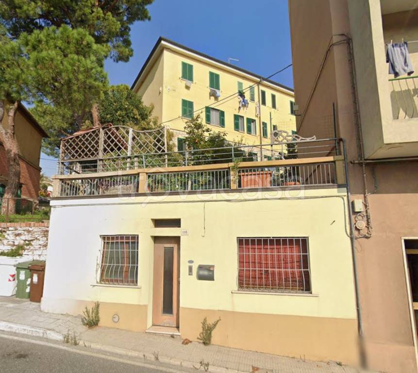 appartamento in vendita ad Ancona in zona Posatora