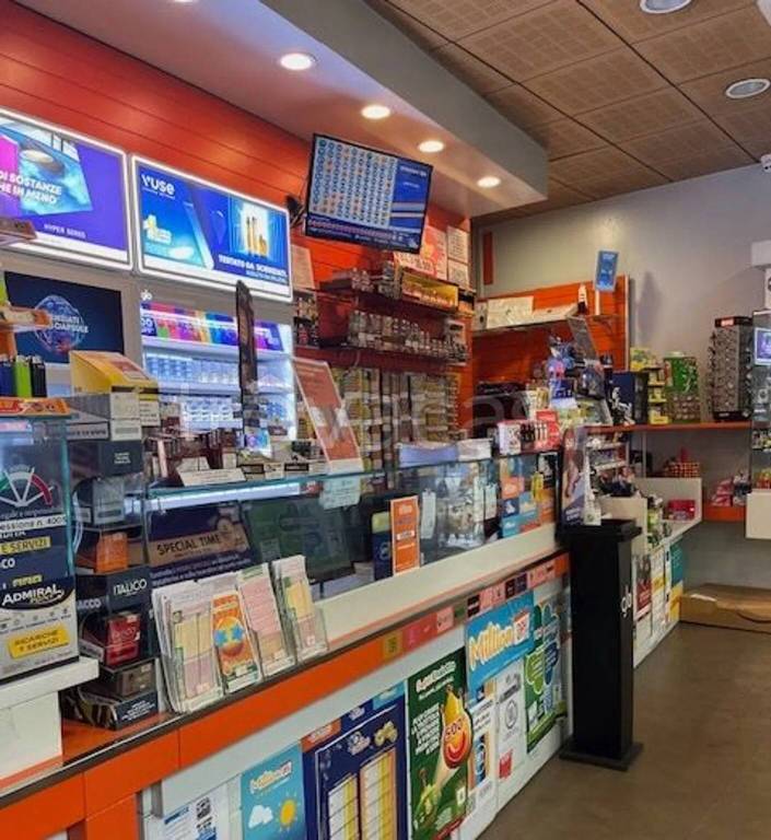 negozio in vendita ad Ancona in zona Borgo Rodi