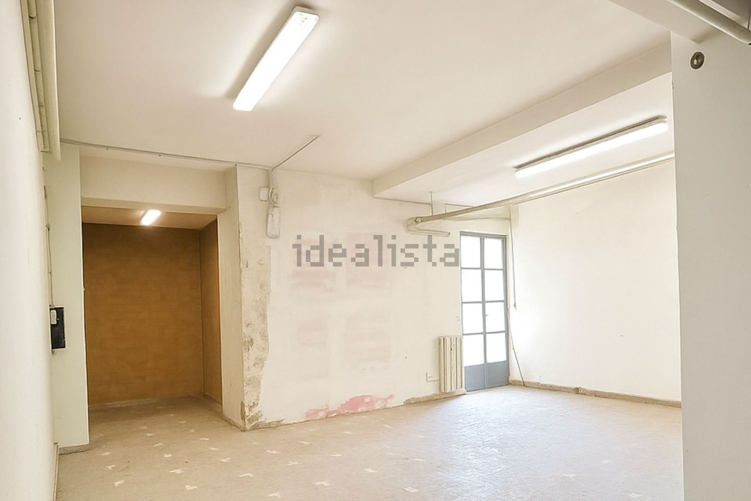 locale di sgombero in vendita ad Ancona in zona Montemarino